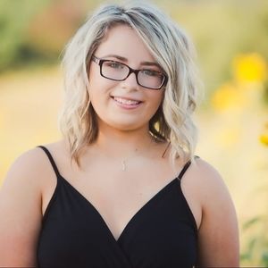 Meet your Posher, Ellie